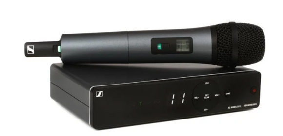 Sennheiser XSW 1-835 Wireless Handheld Microphone System - A Range